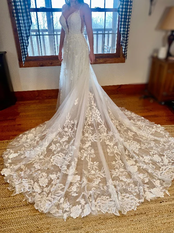 Wedding Dresses with Satin and Lace Trimmed Neckline and Ruffled Sleeves and Embroidered Skirt and Bow at the Back for a Sophisticated and Girly LookMartina Liana 1137 Wedding Dresses with Satin and Lace Trimmed Neckline and Ruffled Sleeves and Embroidered Skirt and Bow at the Back for a Sophisticated and Girly LookMartina Liana 1137