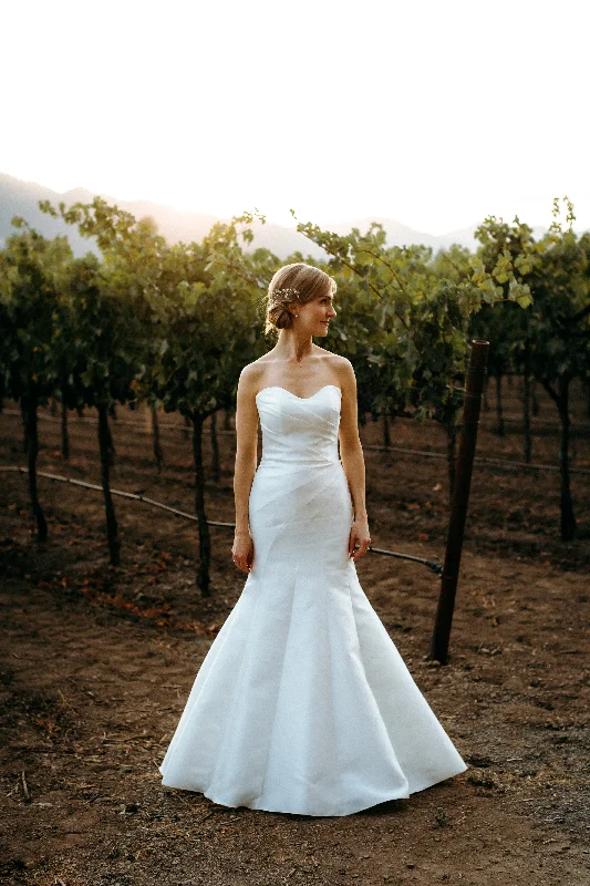 Wedding Dresses with Embroidered Tribal Patterns and Satin Sash and Beaded Waistband and Tulle Skirt for a Cultural and Stylish LookMartina Liana 841 Wedding Dresses with Embroidered Tribal Patterns and Satin Sash and Beaded Waistband and Tulle Skirt for a Cultural and Stylish LookMartina Liana 841