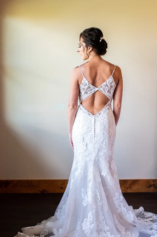 Wedding Dresses with Bell Sleeves and Ruffled Skirt for a Playful LookMori Lee Peta 5702 Wedding Dresses with Bell Sleeves and Ruffled Skirt for a Playful LookMori Lee Peta 5702