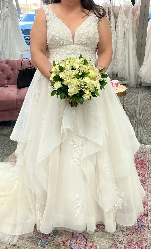 Ombre Wedding Dresses with Gradient Colors for a Stunning Visual ImpactMori Lee Sharona 3284 Ombre Wedding Dresses with Gradient Colors for a Stunning Visual ImpactMori Lee Sharona 3284