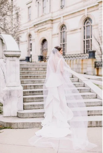 Ballroom Style Wedding Dresses with Beaded Belt and Long TrainOscar de la Renta Landon Ballroom Style Wedding Dresses with Beaded Belt and Long TrainOscar de la Renta Landon