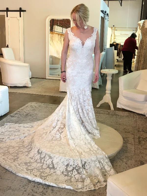 Wedding Dresses with Tiered Skirts and Bow Accents for a Girly AppealOther 2294