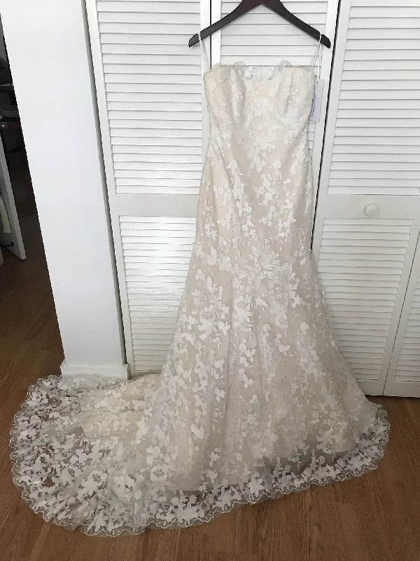 Ombre Wedding Dresses with Gradient Colors for a Stunning Visual ImpactRomona Keveza Trumpet Strapless Ombre Wedding Dresses with Gradient Colors for a Stunning Visual ImpactRomona Keveza Trumpet Strapless
