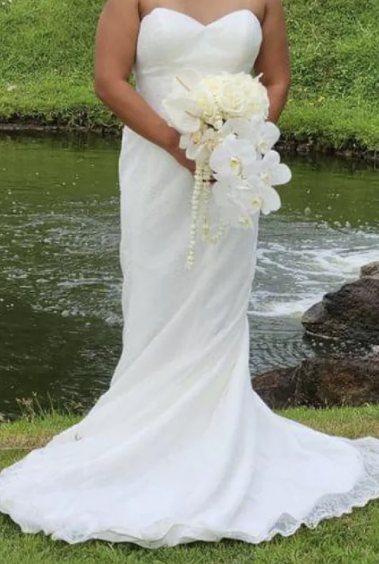 Wedding Dresses with Sequined Hearts and Satin and Lace Combination and Bow at the Waist for a Valentine's Day Wedding RomanceSophia & Camilla Strapless Sweetheart Sheath Wedding Dress Wedding Dresses with Sequined Hearts and Satin and Lace Combination and Bow at the Waist for a Valentine's Day Wedding RomanceSophia & Camilla Strapless Sweetheart Sheath Wedding Dress
