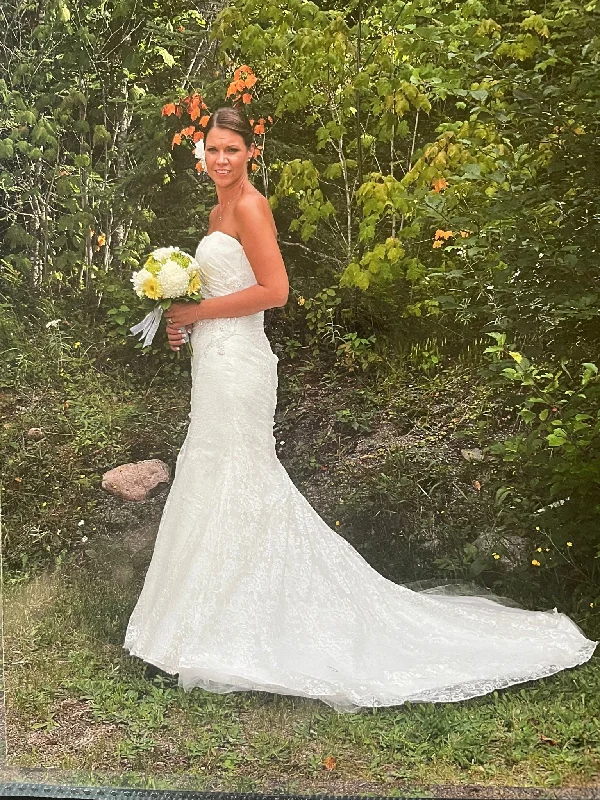 Wedding Dresses with Asymmetric Hem and Sequined Details for a Unique StyleSophia Tolli Allanah Wedding Dresses with Asymmetric Hem and Sequined Details for a Unique StyleSophia Tolli Allanah