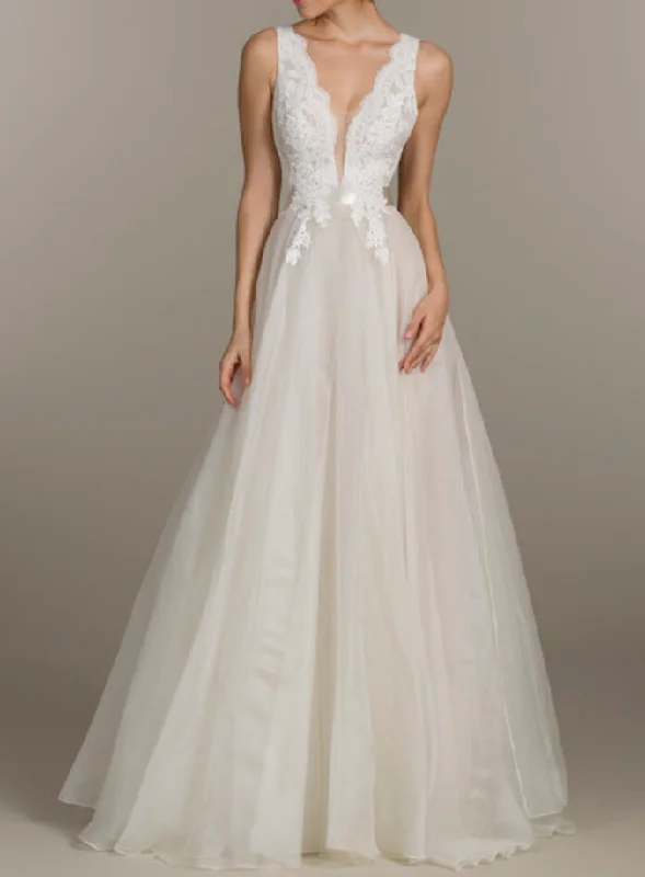 Plaid Wedding Dresses with Satin Trim and Bow for a Preppy StyleTara Keely Style 2500 Plaid Wedding Dresses with Satin Trim and Bow for a Preppy StyleTara Keely Style 2500