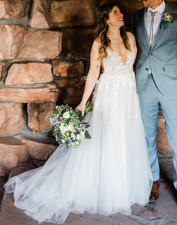 One Shoulder Wedding Dresses with Ruffled Sleeve for a Dramatic EffectWILLOWBY Whitney Gown One Shoulder Wedding Dresses with Ruffled Sleeve for a Dramatic EffectWILLOWBY Whitney Gown