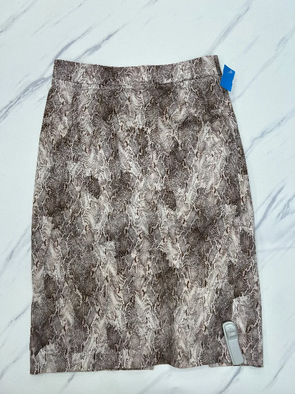 Tiered midi skirts with a modern twistSkirt Midi By Antonio Melani  Size: 10