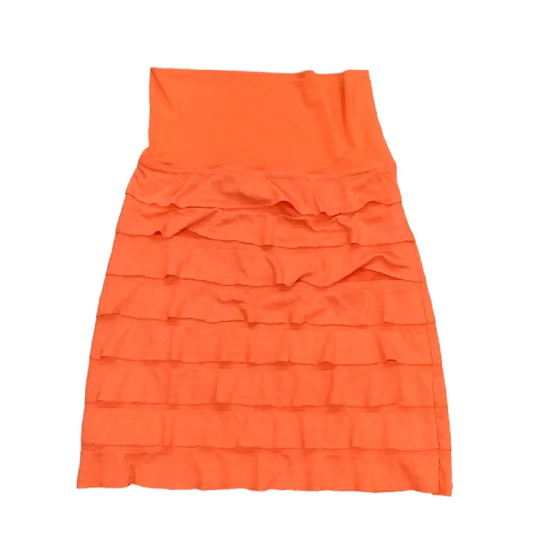High waisted skirts with a pleated frontSkirt Midi By Studio M  Size: L