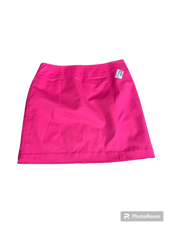 Skirts with a back vent for ease of movementSkirt Midi By Worthington  Size: 18