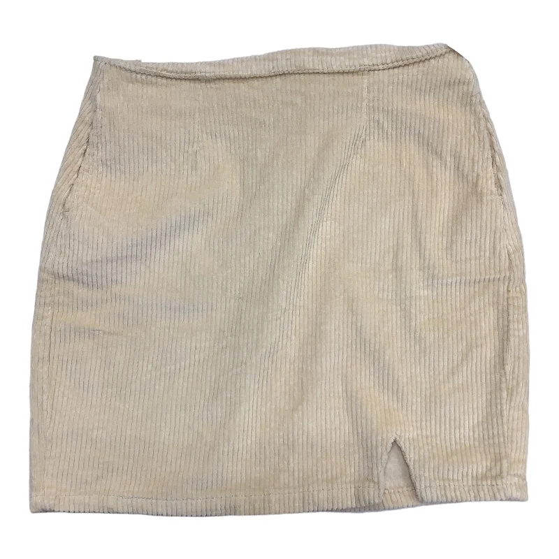 Tiered midi skirts with a modern twistSkirt Mini & Short By Bp  Size: L