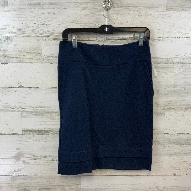 Pencil skirts with a side slit and bowSkirt Mini & Short By Cabi  Size: 0