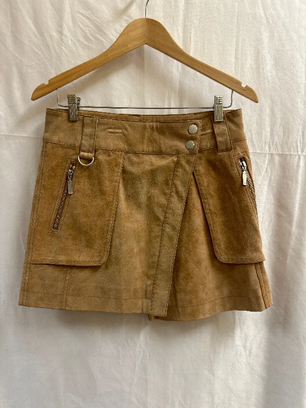 Pencil skirts in a tweed fabric for a textured lookSkirt Mini & Short By Free People  Size: 2