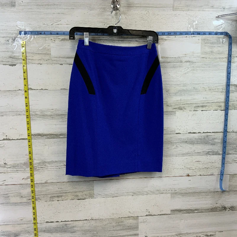 Printed silk skirts in a vibrant colorSkirt Mini & Short By Gianni Bini  Size: 0
