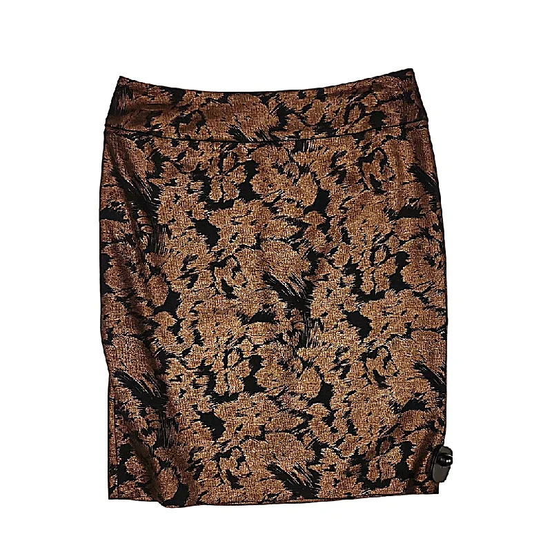 Sequined skirts with a sequined waistbandSkirt Mini & Short By Halogen  Size: 4