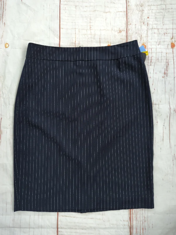 Sheer skirts with a lining for a touch of eleganceSkirt Mini & Short By Jones New York Size: 6 Sheer skirts with a lining for a touch of eleganceSkirt Mini & Short By Jones New York Size: 6