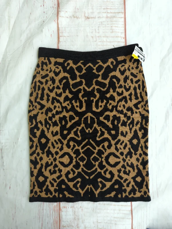 High waisted circle skirts for a retro charmSkirt Mini & Short By Premise  Size: S