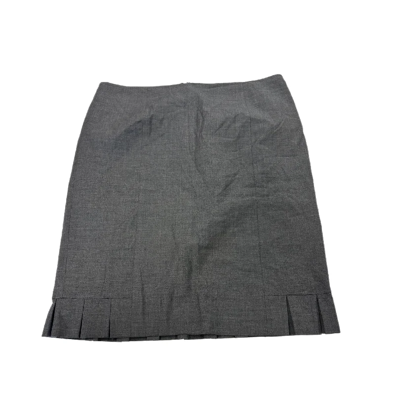 Printed organza skirts for a dreamy lookSkirt Mini & Short By Talbots  Size: 18