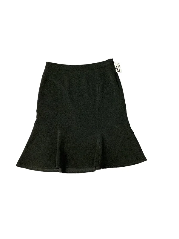 Wrap skirts in a stretchy jersey fabricSkirt Mini & Short By White House Black Market  Size: 2