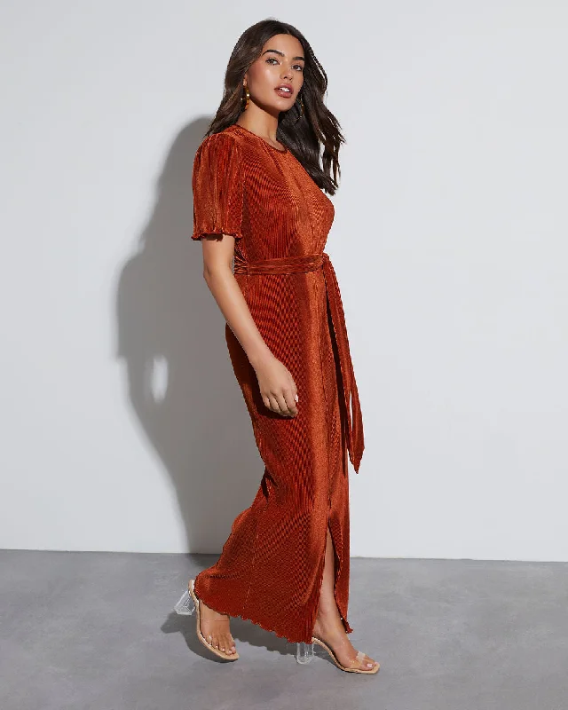 Maxi Dresses for Romantic Date NightsDana Short Sleeve Plisse Maxi Dress
