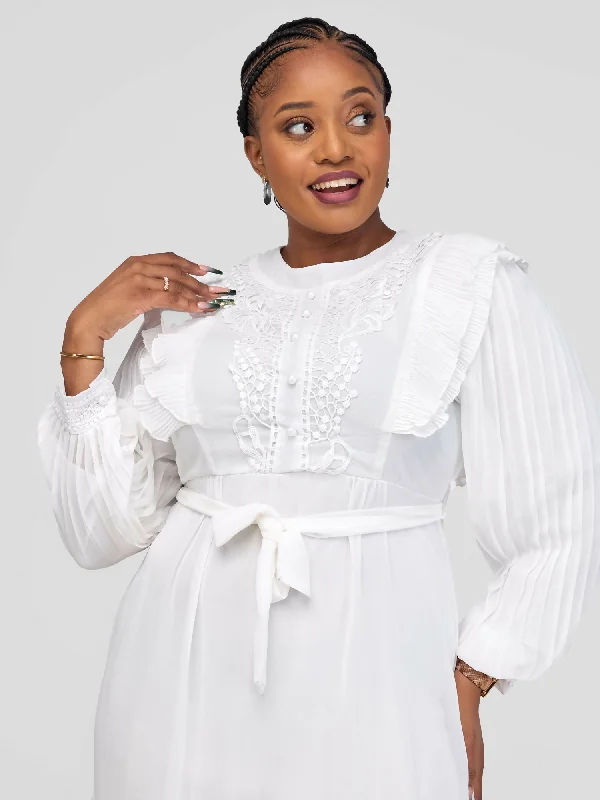 Maxi Dresses with Drawstring Waists for a Relaxed FitGloshe Classic Chic Dress - White