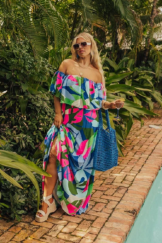 Retro - Style Bubble - Sleeve Maxi DressesPalm Paradise Maxi Dress Curves