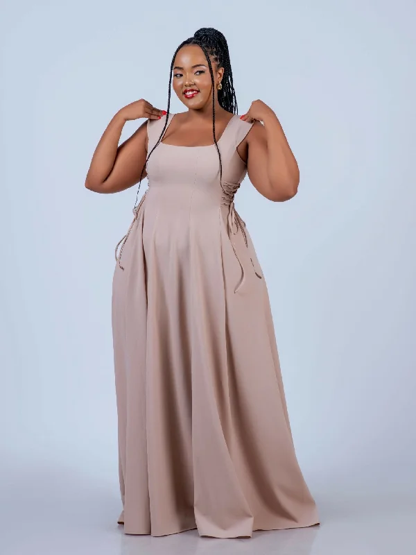 Sleeveless Maxi Dresses for a Minimalist StylePlainchic Bellah Dress – Beige