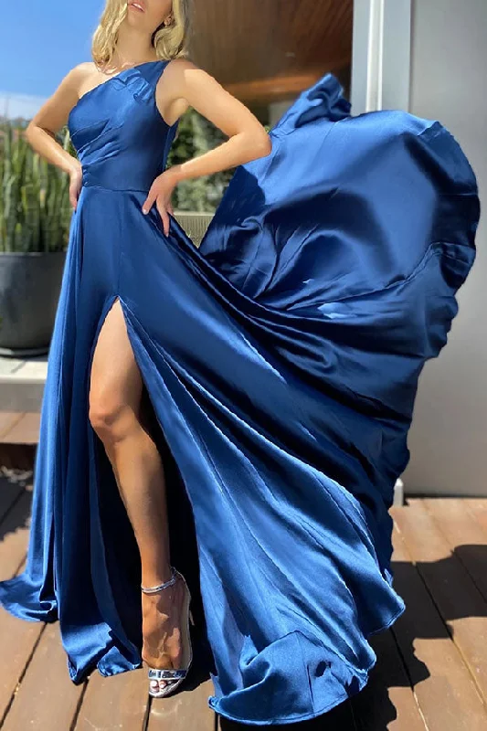 Fluffy Fleece Maxi Dresses for Warmth in WinterSolid Color One Shoulder Undeniable High Split Maxi Dress