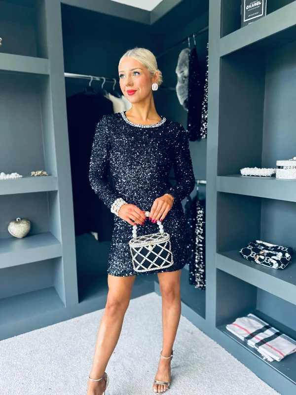 Party Dresses with Cut Out Details and Lace Insertions for Ladies' Bold and Feminine LookEllie Detailed Sequin Mini Dress Black Party Dresses with Cut Out Details and Lace Insertions for Ladies' Bold and Feminine LookEllie Detailed Sequin Mini Dress Black