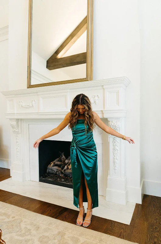 Party Dresses with Satin Trimmed Collar and Ruffled Hem for Ladies' Classic and Girly LookMartini Girl Dress - H. Green Party Dresses with Satin Trimmed Collar and Ruffled Hem for Ladies' Classic and Girly LookMartini Girl Dress - H. Green