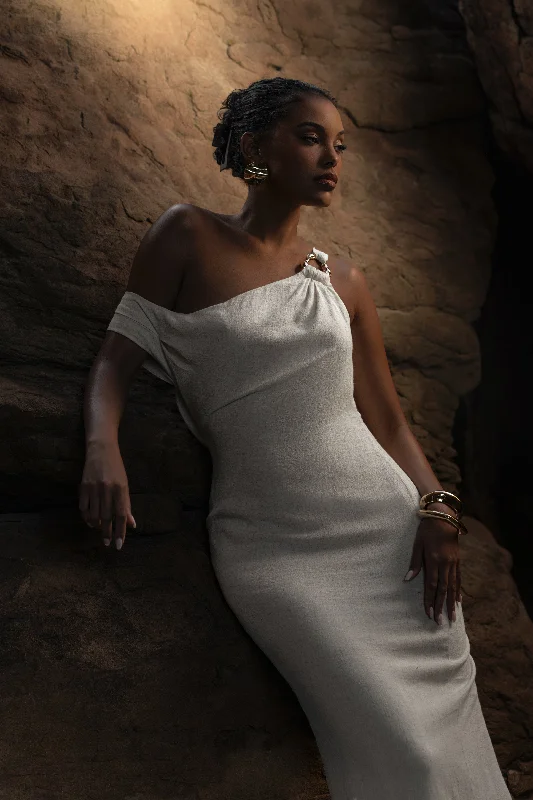 80s - inspired power - dressing midi dress with a bold styleBeige Escape Linen Dress