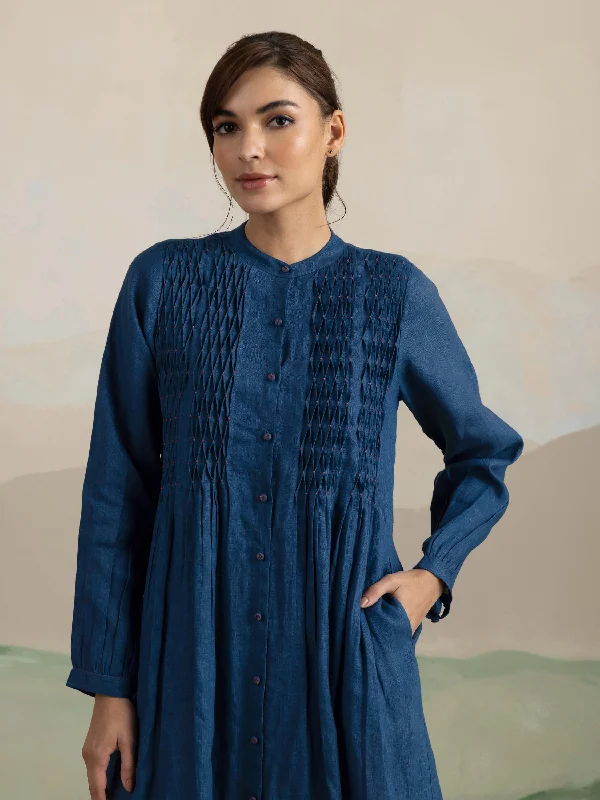 Sleeveless silk midi dress for a sophisticated summer styleBlue Creek Smock Linen Midi Dress