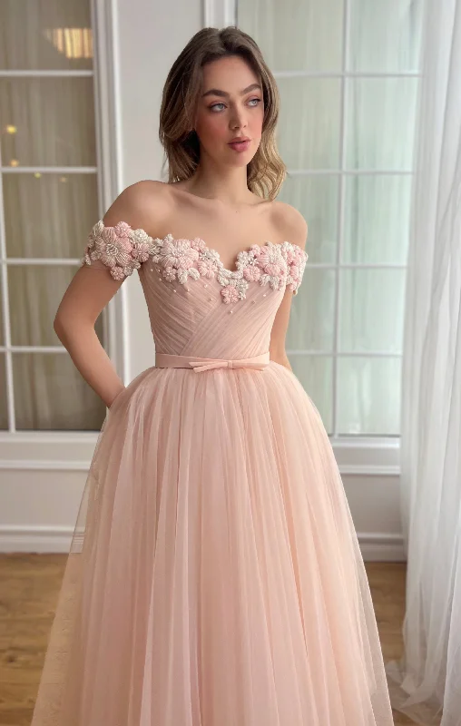 Embroidered lace midi dress for a romantic and delicate touchJuliet Rose Peach Dress