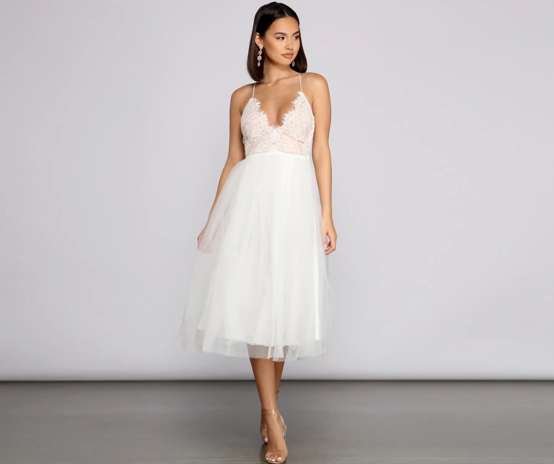 Velvet midi dress for a luxurious and soft feelOlivia Eyelash Lace Tulle Party Dress