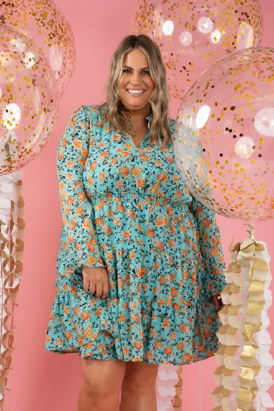 Midi dress for curvy figures with a flattering fitMarlowe Dress Aqua Floral