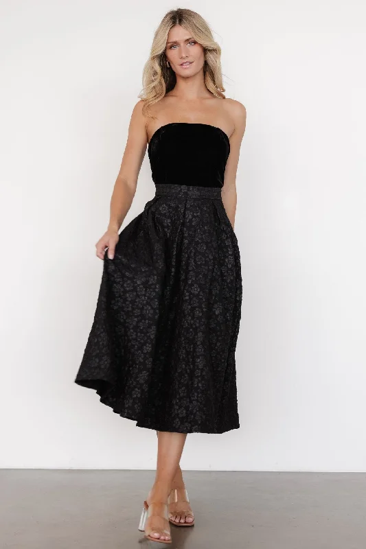 Button - down denim midi dress for a casual and laid - back lookSila Strapless Dress | Black
